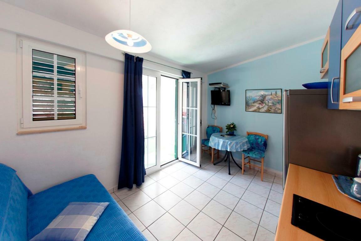 Apartments Paula Bol Exterior photo